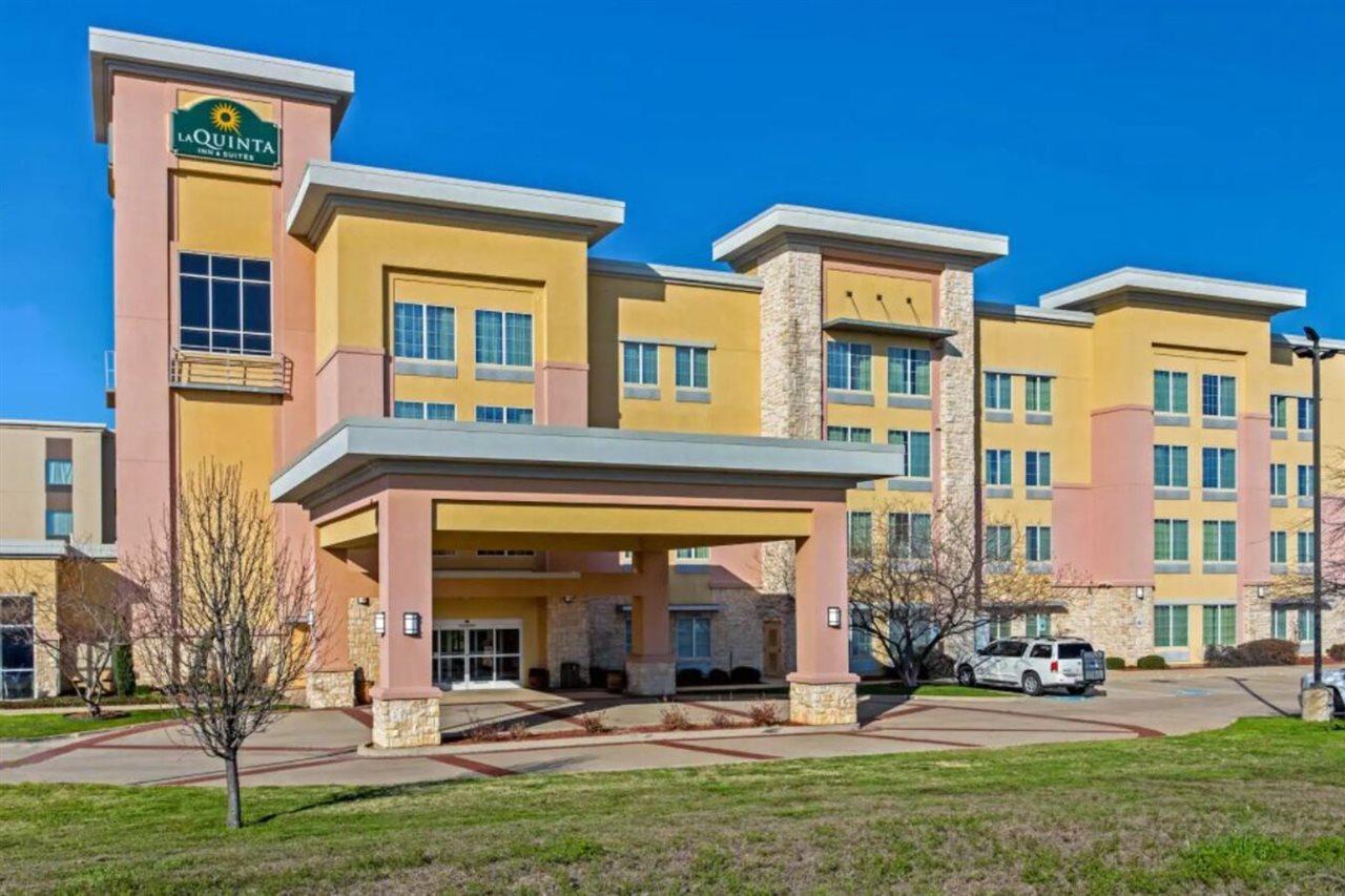 La Quinta Inn & Suites By Wyndham Ft Worth-Burleson Ngoại thất bức ảnh