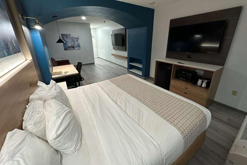 La Quinta Inn & Suites By Wyndham Ft Worth-Burleson Phòng bức ảnh