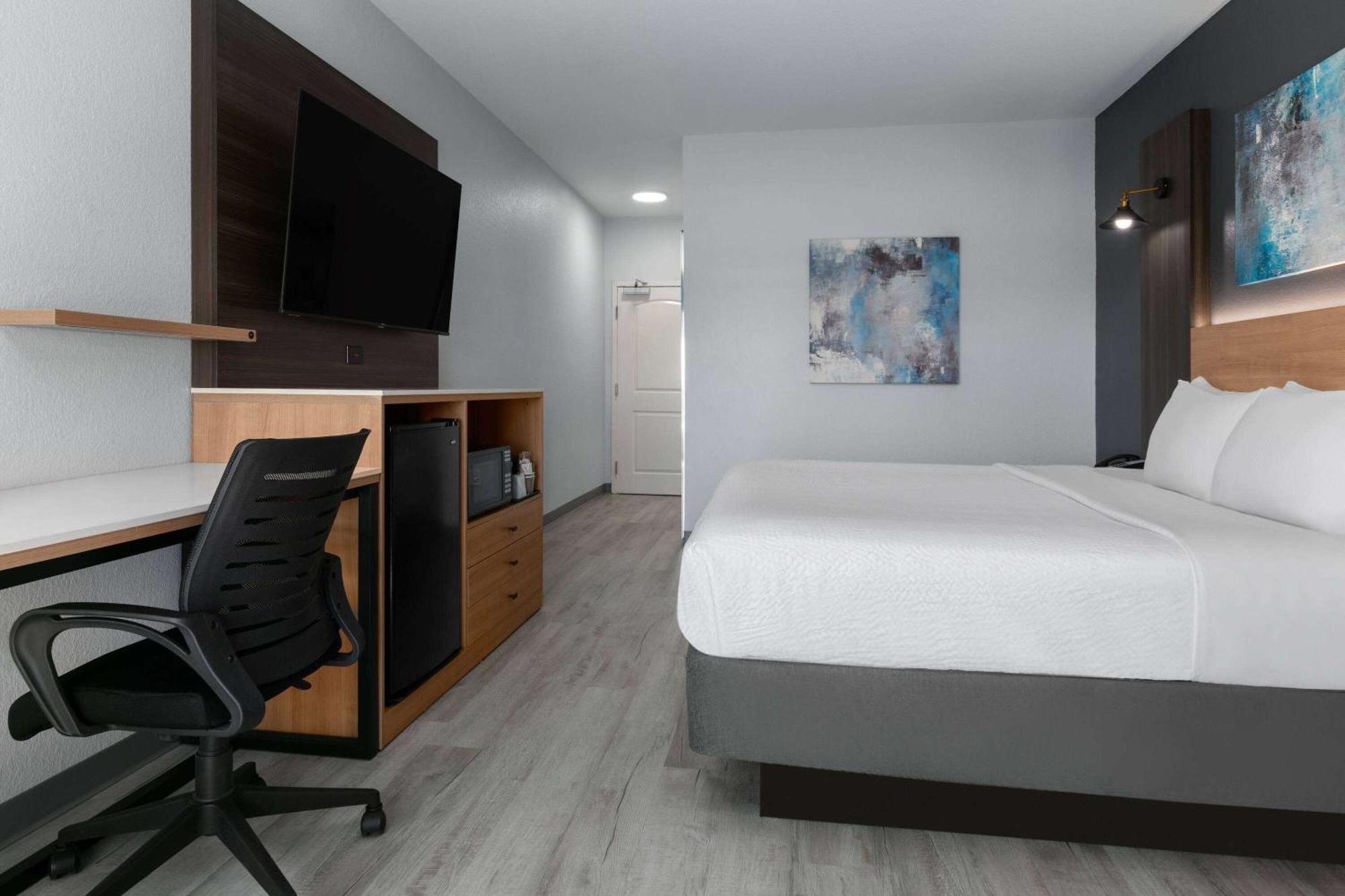 La Quinta Inn & Suites By Wyndham Ft Worth-Burleson Ngoại thất bức ảnh