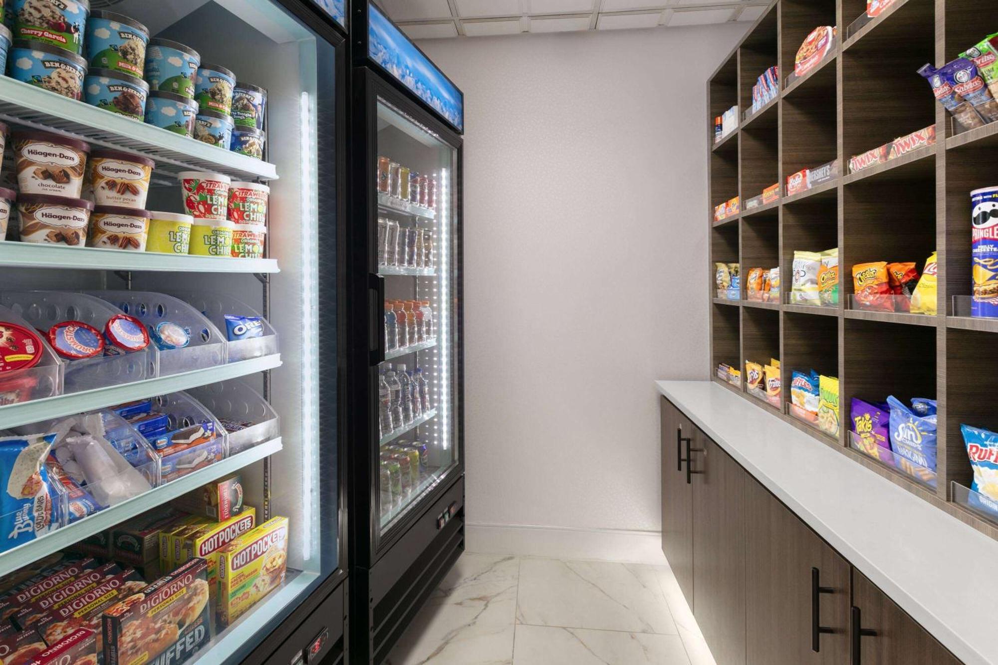 La Quinta Inn & Suites By Wyndham Ft Worth-Burleson Ngoại thất bức ảnh